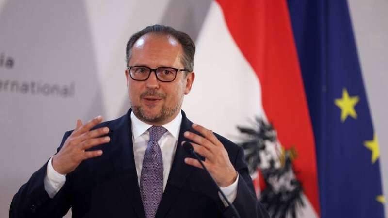 وزير خارجية النمسا يبدأ جولة خليجية يعيد خلالها افتتاح سفارة بلاده في مسقط 