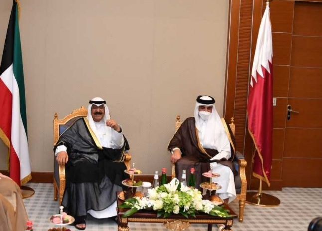 سمو ولي العهد يقوم بزيارة لأمير قطر  
