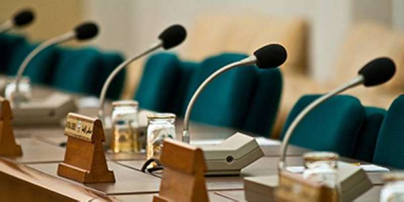 المهنة المصرفية» و«إلغاء وحدة التأمين» و«الصكوك الإسلامية» على طاولة «المالية» البرلمانية الأحد 