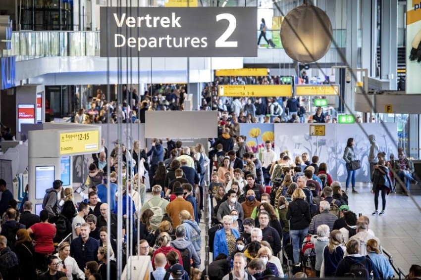 «الخارجية» لـ المواطنين المسافرين عبر مطار أمستردام: ضرورة التواجد قبل الوقت المقرر لإقلاع الطائرة بـ 5 ساعات