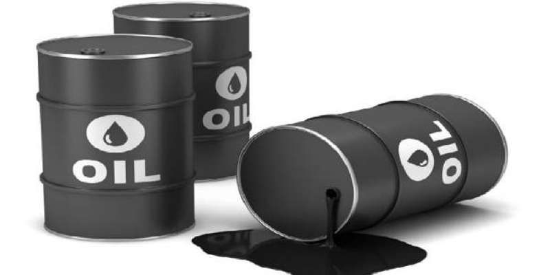 النفط يهبط أكثر من 2 في المئة بعد رفع «الفيدرالي الأميركي» الفائدة