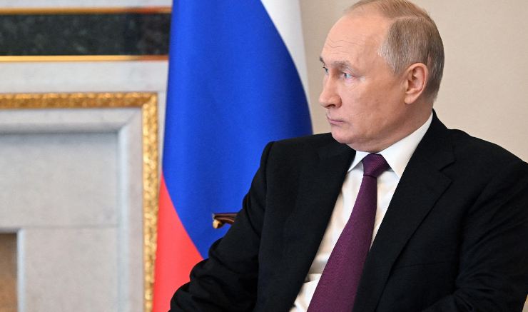 بوتين: سنبيع النفط الروسي في الأسواق العالمية