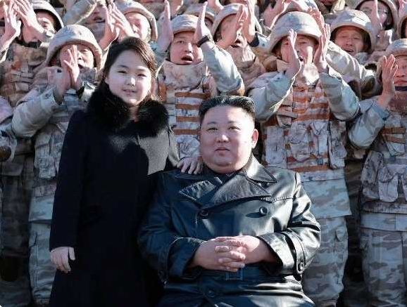 زعيم كوريا الشمالية: هدفنا أن نصبح أقوى دولة نووية في العالم     