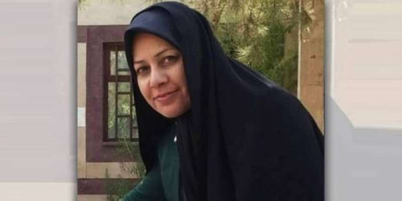 ابنة شقيقة خامنئي: قاطعوا طهران   