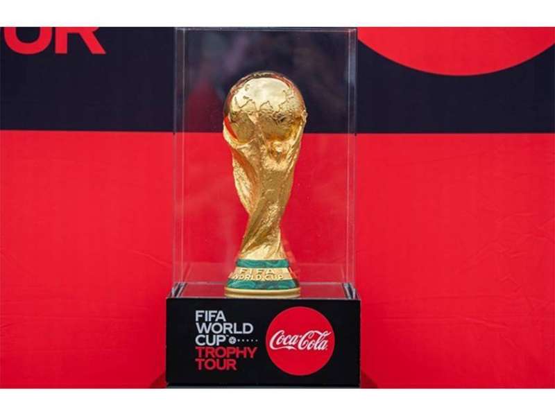 النسخة الأصلية لكأس العالم تصل إلى الدوحة   