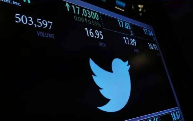 «تويتر» تخسر 50 في المئة من معلنيها منذ استحواذ ماسك على المنصة  