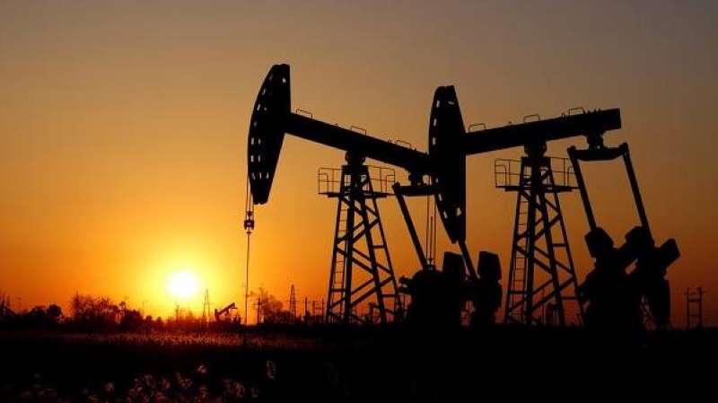 النفط يصعد على وقع اتفاق سقف الدين الأميركي
